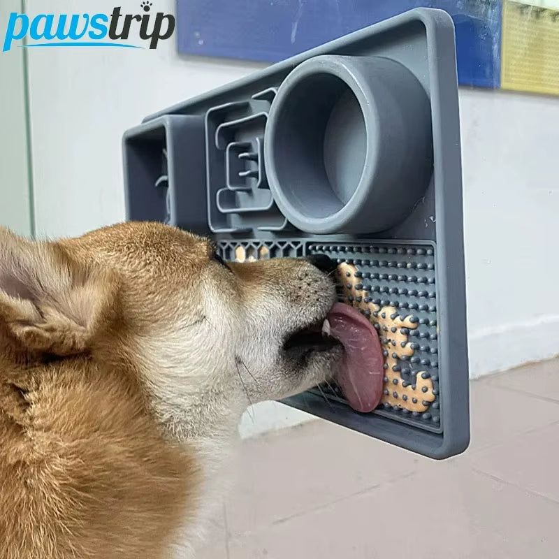 Silicone Pet Licking Mat for Dogs Cats Dog Slow Feeders Dogs Cats Slow Food Bowls with Suction Cup Yogurt Peanut Food Placemat